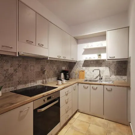 Helen's Minimal & Appartement