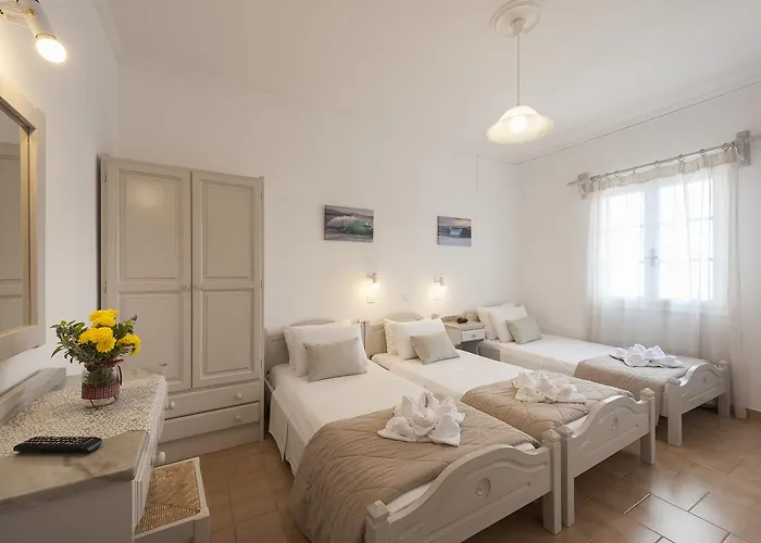 Apartment Helen's Minimal & Alikí